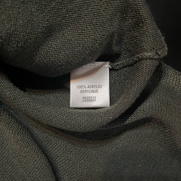 ⭐️2/$15 Van Heusen Long Sleeve - Picture 3 of 3